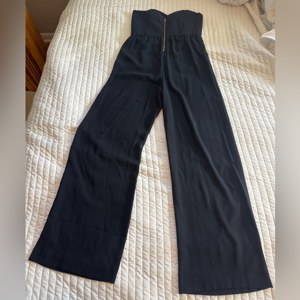 Lilly Pulitzer Black and Gold Strapless Jumpsuit. Size 6 - Picture 5 of 11